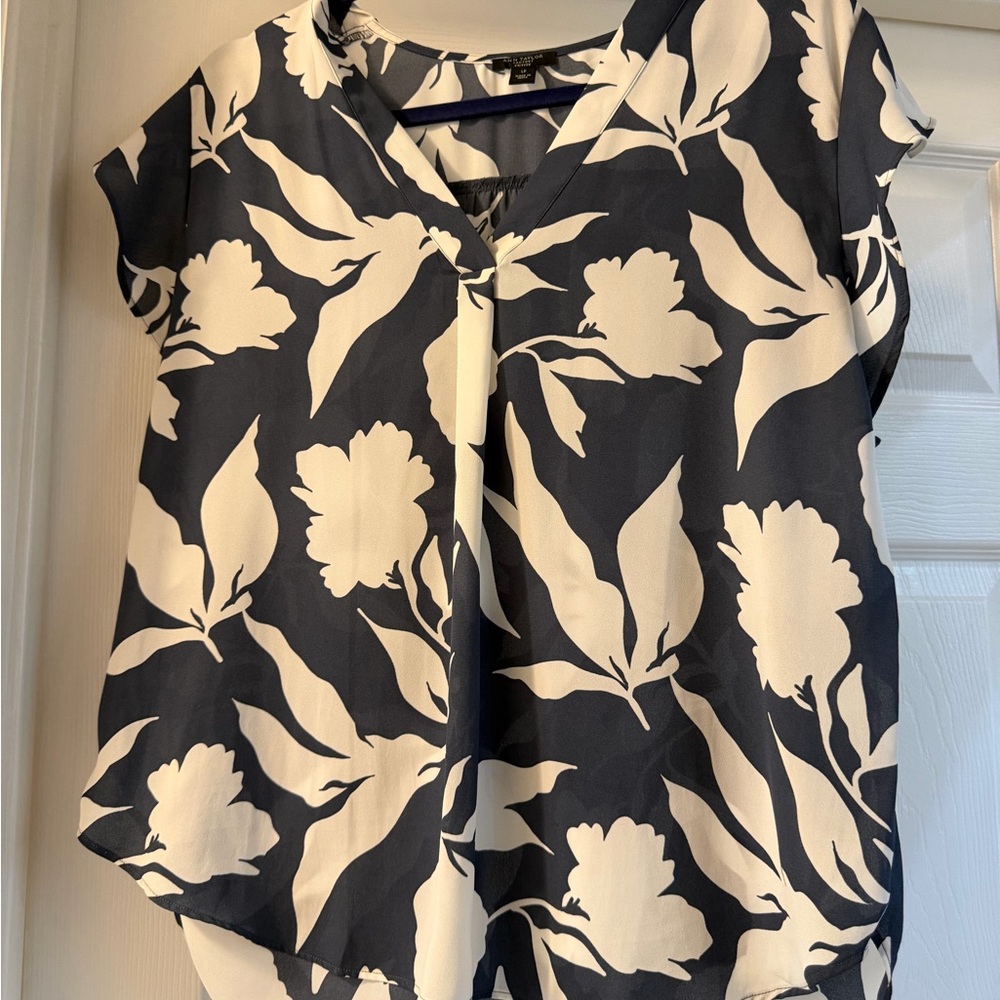 Ann Taylor Blue and White Floral Blouse